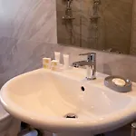 Casale San Sabino Hotel *