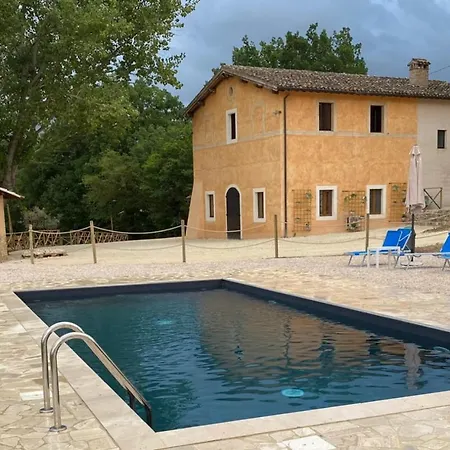 Отель Casale San Sabino Сполето